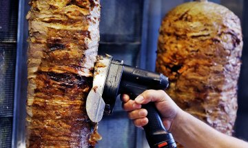 Dondurulmuş Çiğ Baton Döner